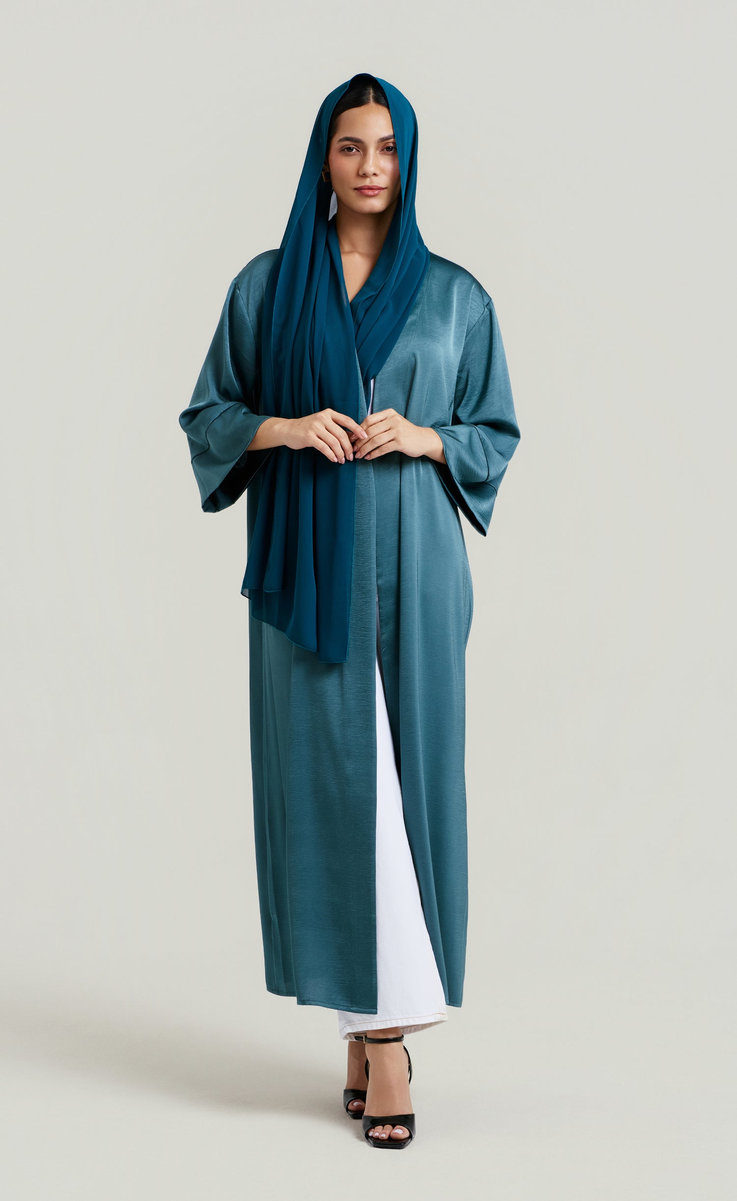 Essential Abaya - Green