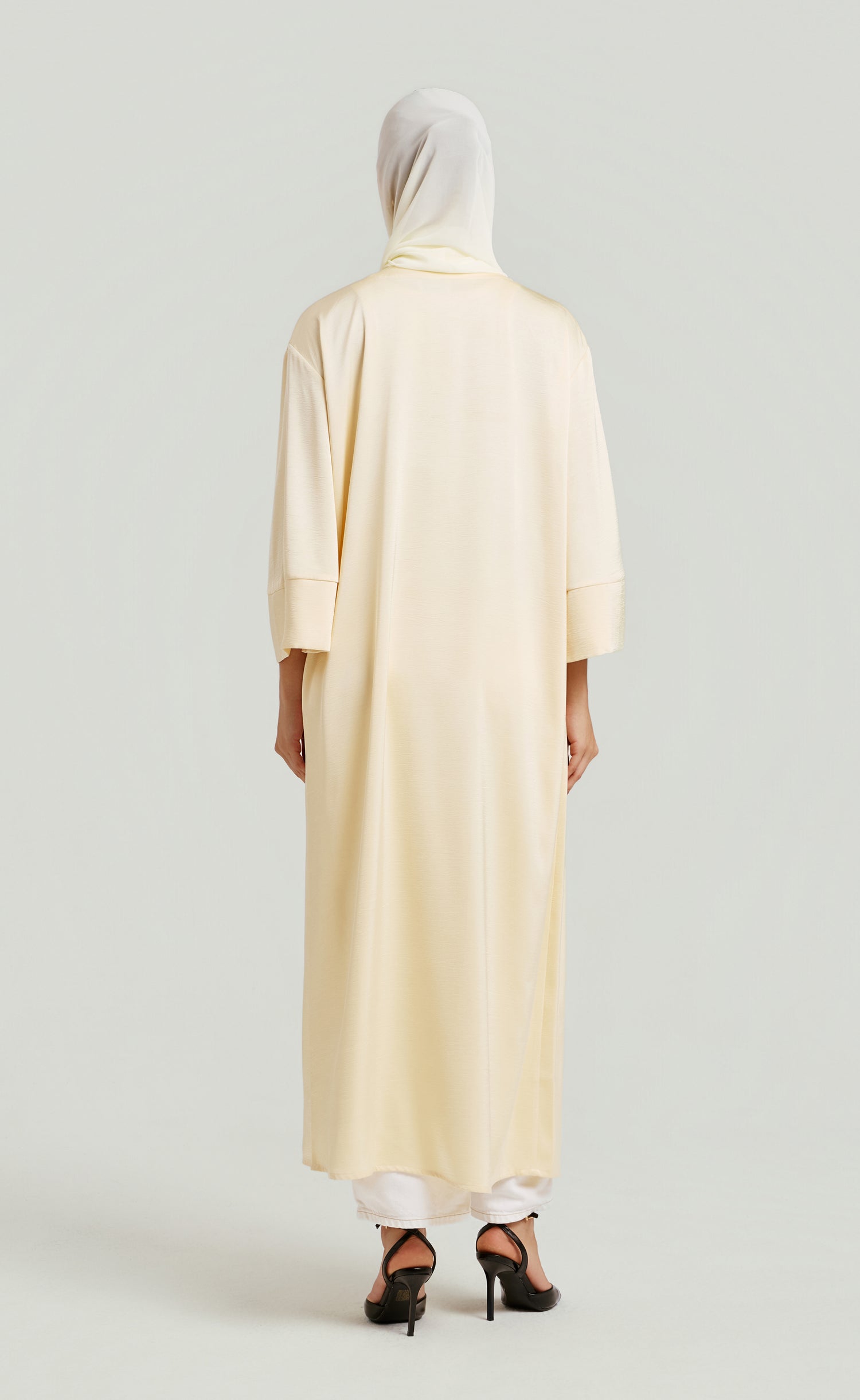 Essential Abaya - Cream