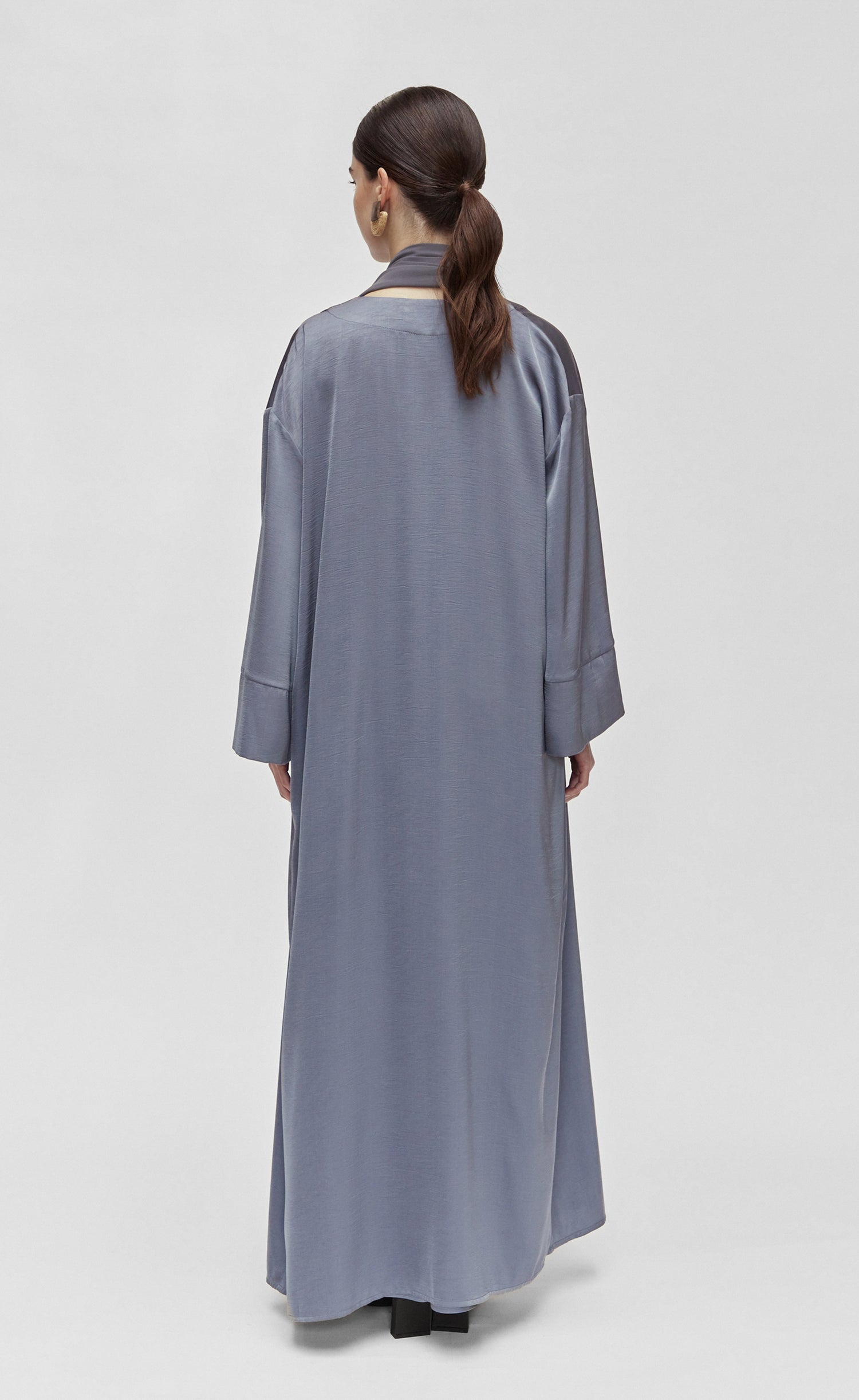 Essential Abaya - Grey