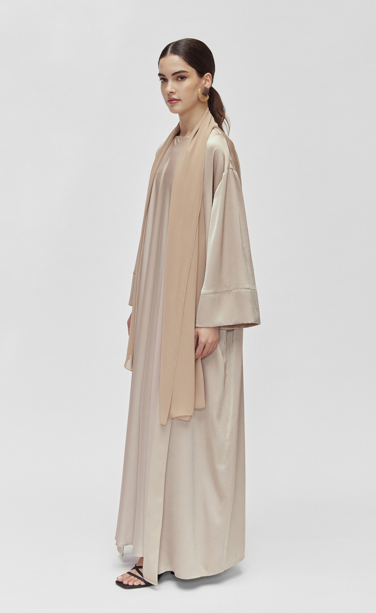 Essential Abaya - Sand